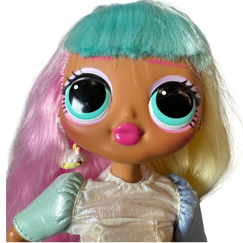 LOL Surprise OMG Candylicious Doll Series 2 MGA Entertainment Pastel Hair Outfit - Picture 2 of 5